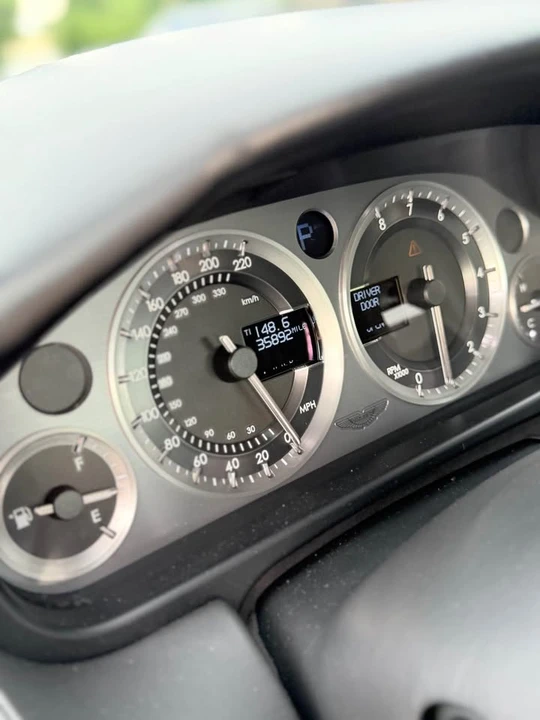 2011 Aston Martin DB9 - Image 15 of 19