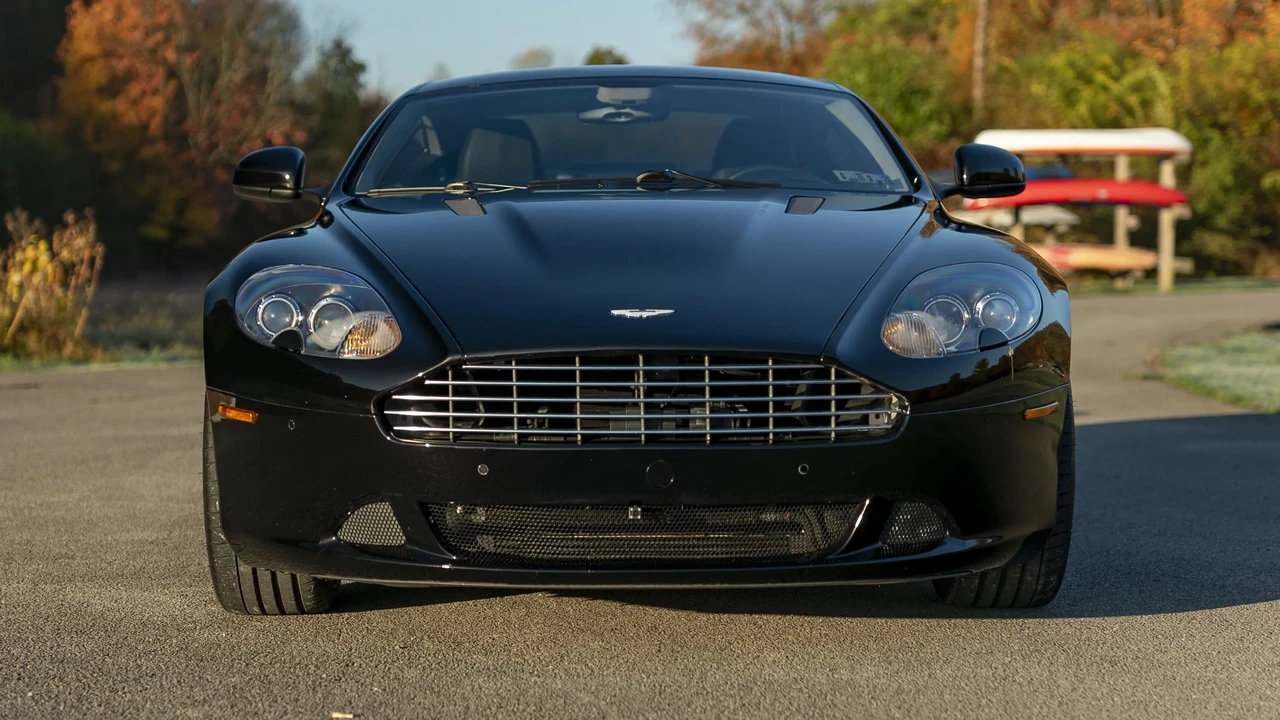 2011 Aston Martin DB9 - Image 9 of 31