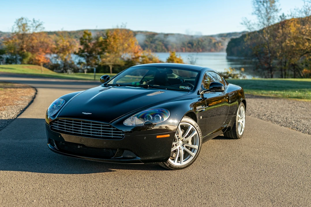 2011 Aston Martin DB9 - Image 16 of 31
