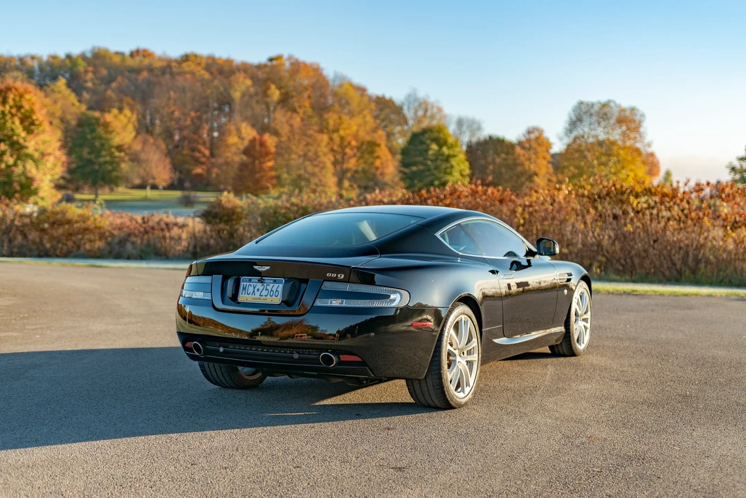 2011 Aston Martin DB9 - Image 13 of 31