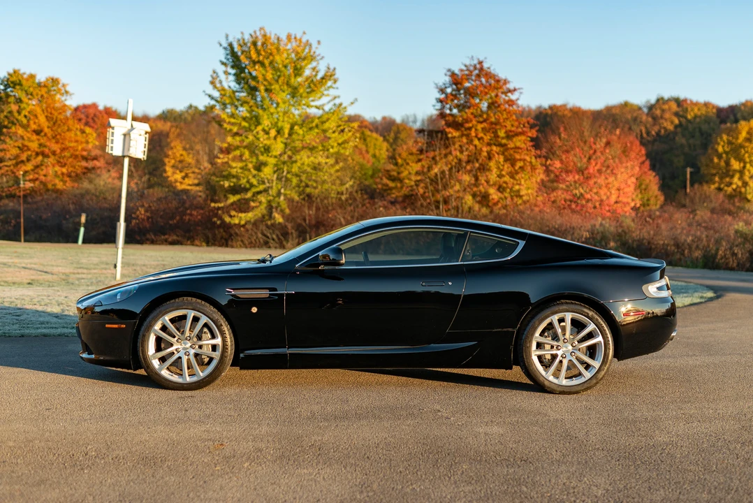 2011 Aston Martin DB9 - Image 3 of 31