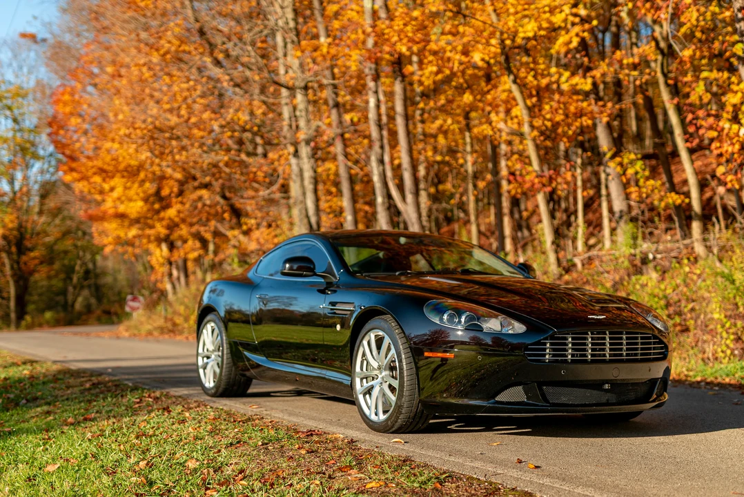 2011 Aston Martin DB9 - Image 5 of 31