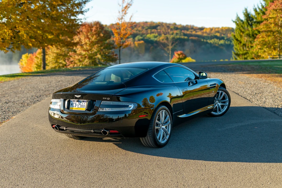 2011 Aston Martin DB9 - Image 14 of 31