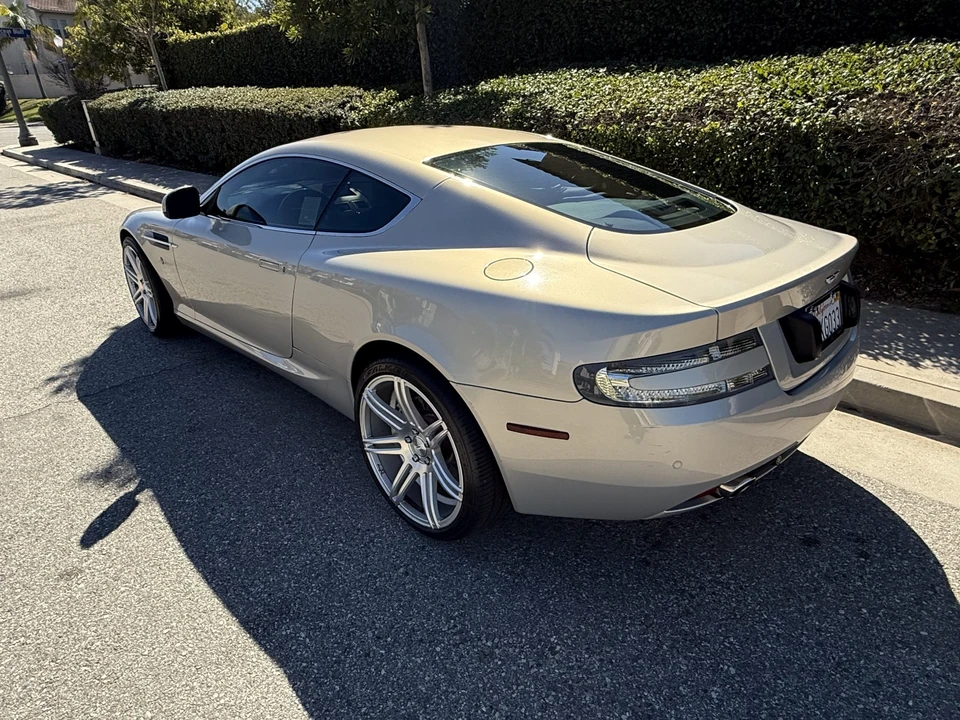 2011 Aston Martin DB9 - Image 22 of 31