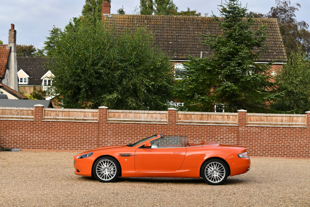 2011 Aston Martin DB9 - Image 13 of 31