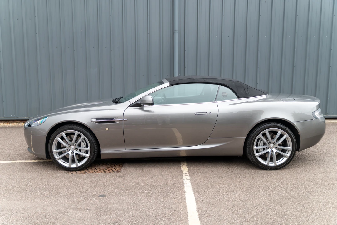 2011 Aston Martin DB9 - Image 8 of 31