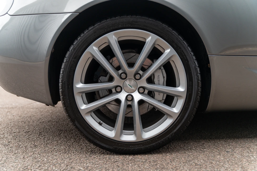 2011 Aston Martin DB9 - Image 23 of 31