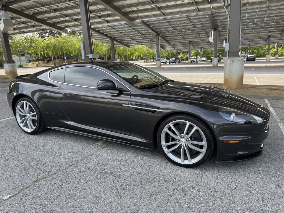 2011 Aston Martin DBS (2008-2012) - Image 11 of 31