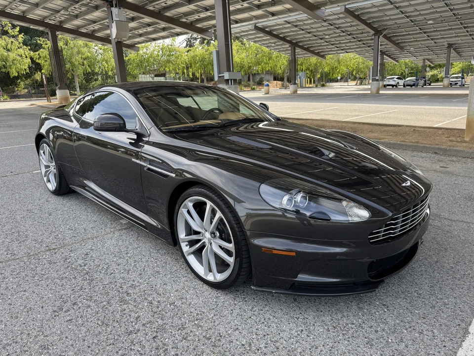 2011 Aston Martin DBS (2008-2012) - Image 10 of 31