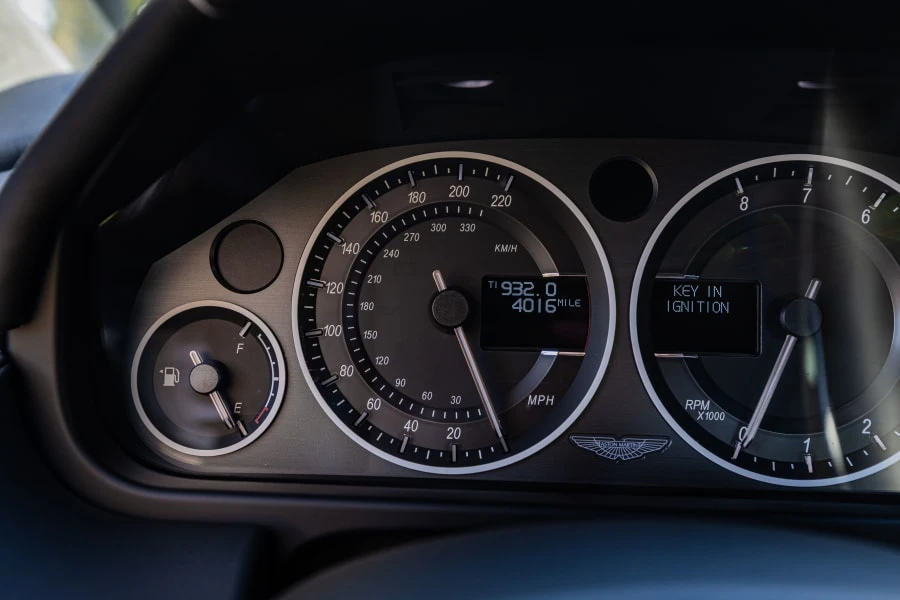 2011 Aston Martin DBS (2008-2012) - Image 26 of 31