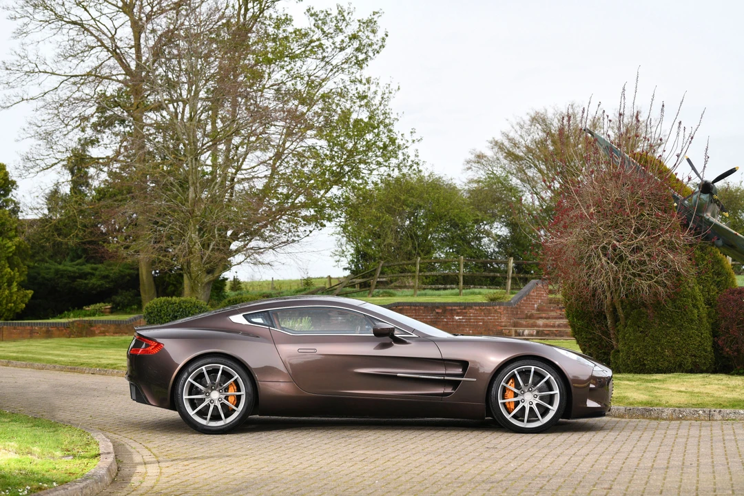 2011 Aston Martin One-77 - Image 19 of 31