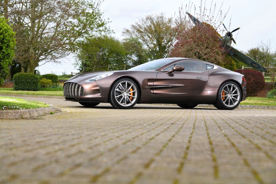 2011 Aston Martin One-77 - Image 9 of 31