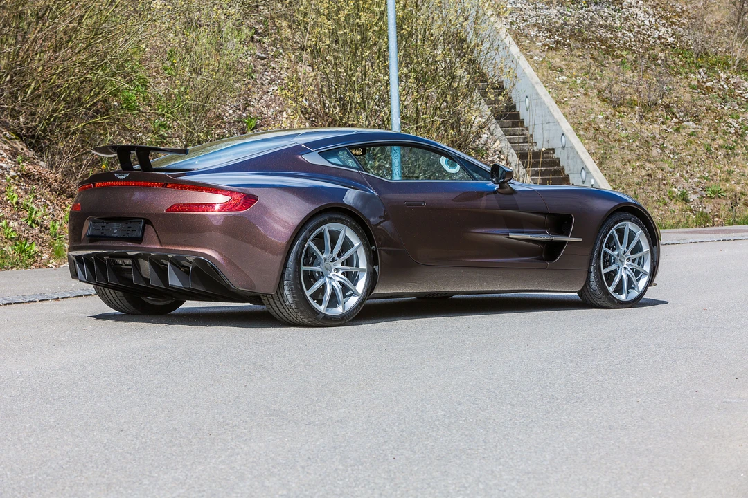 2011 Aston Martin One-77 - Image 12 of 31