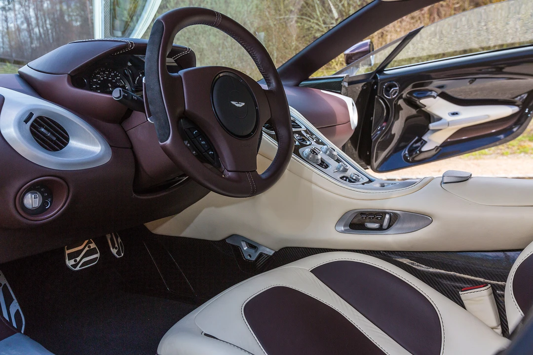 2011 Aston Martin One-77 - Image 21 of 31