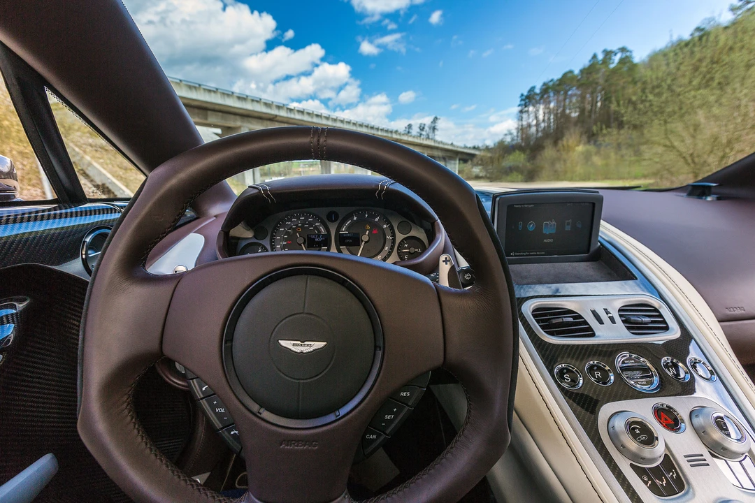 2011 Aston Martin One-77 - Image 24 of 31