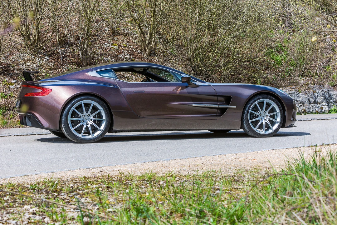 2011 Aston Martin One-77 - Image 11 of 31