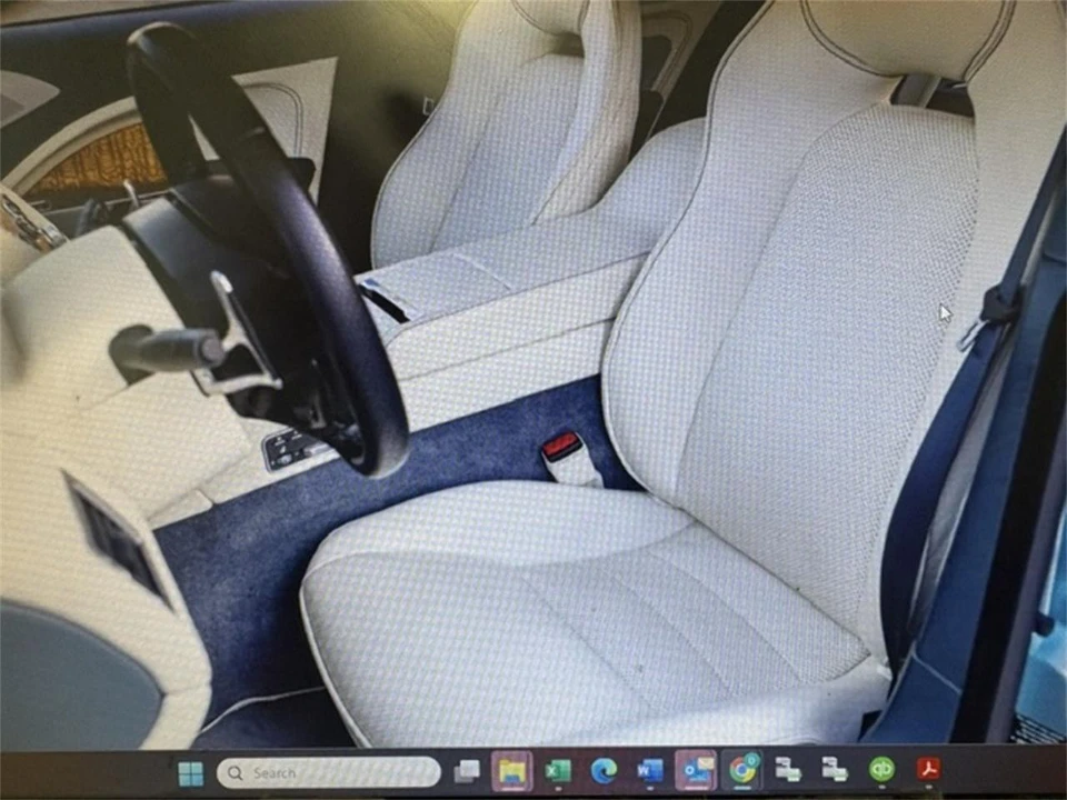 2011 Aston Martin Rapide - Image 8 of 12