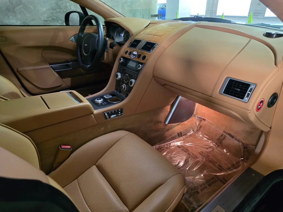 2011 Aston Martin Rapide - Image 10 of 19