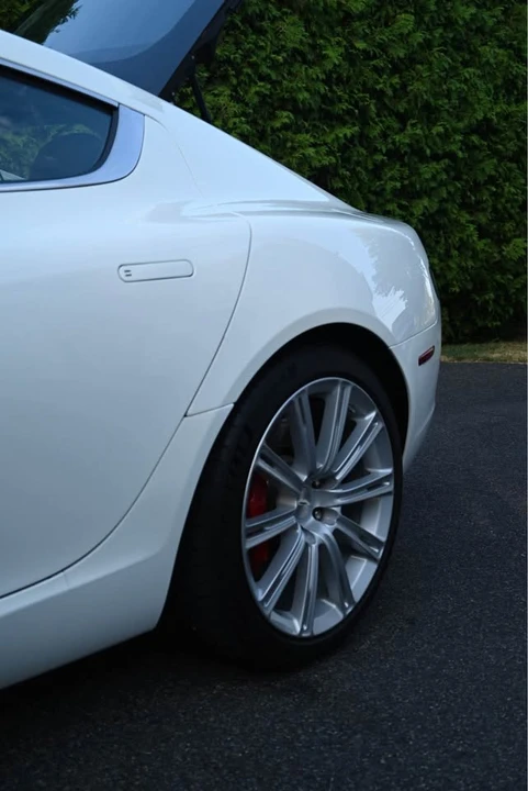 2011 Aston Martin Rapide - Image 9 of 15