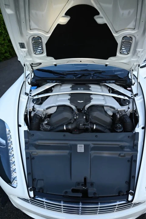 2011 Aston Martin Rapide - Image 8 of 15