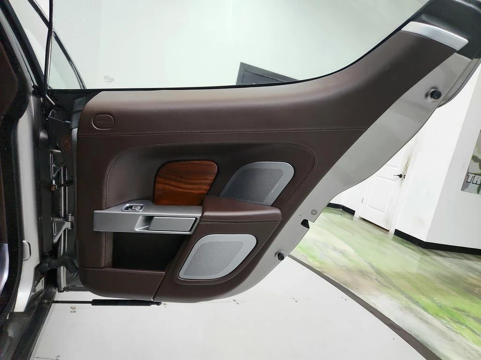 2011 Aston Martin Rapide - Image 27 of 31