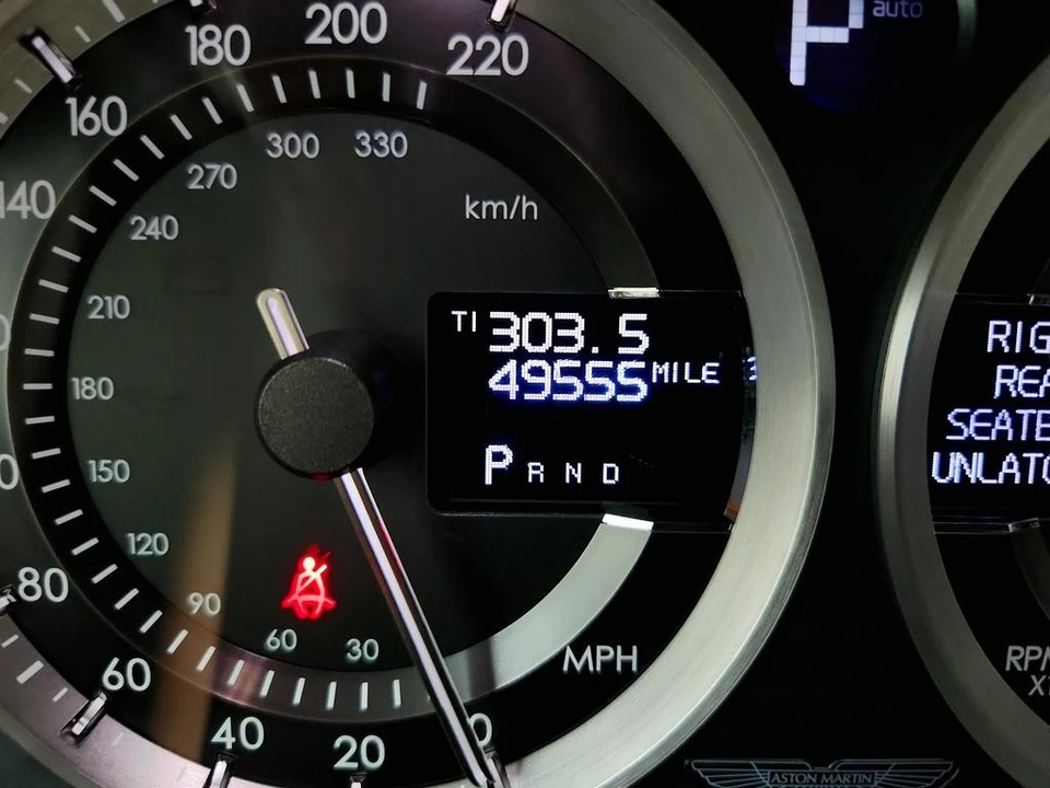 2011 Aston Martin Rapide - Image 15 of 31