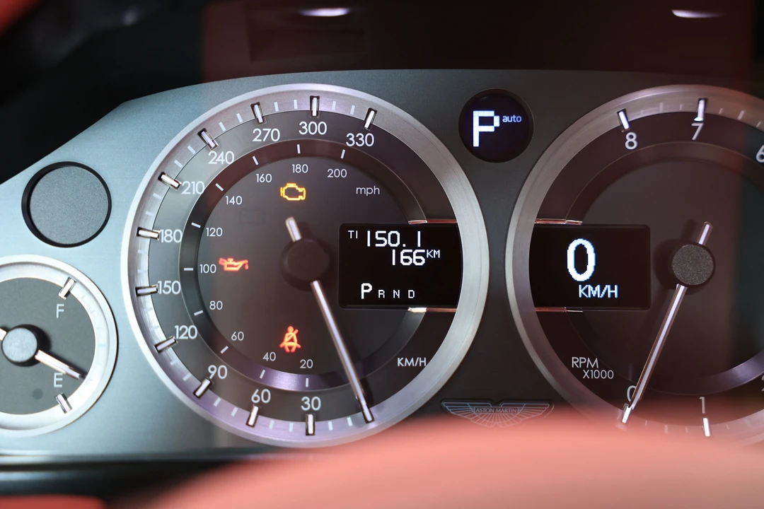 2011 Aston Martin Rapide - Image 9 of 27