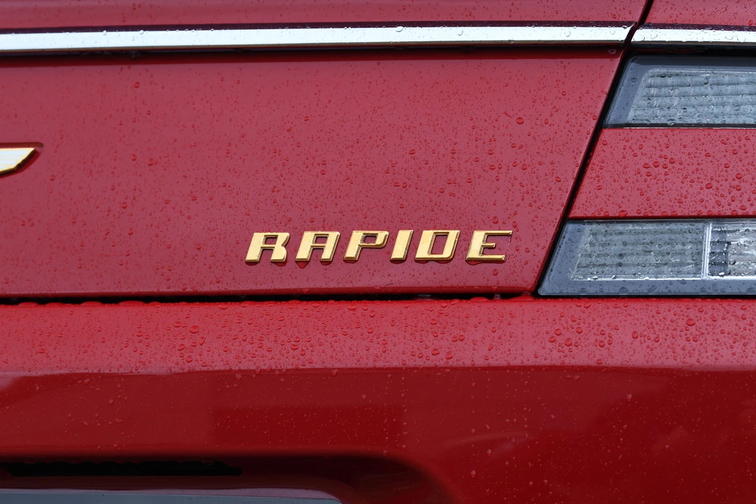 2011 Aston Martin Rapide - Image 25 of 27