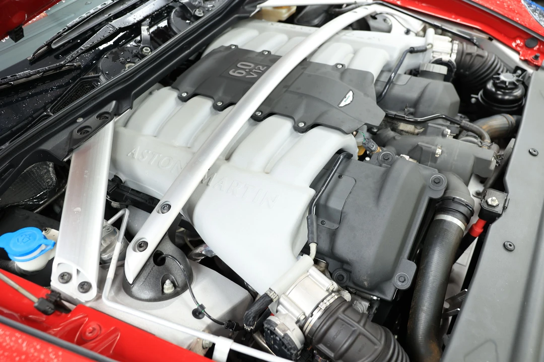 2011 Aston Martin Rapide - Image 19 of 27