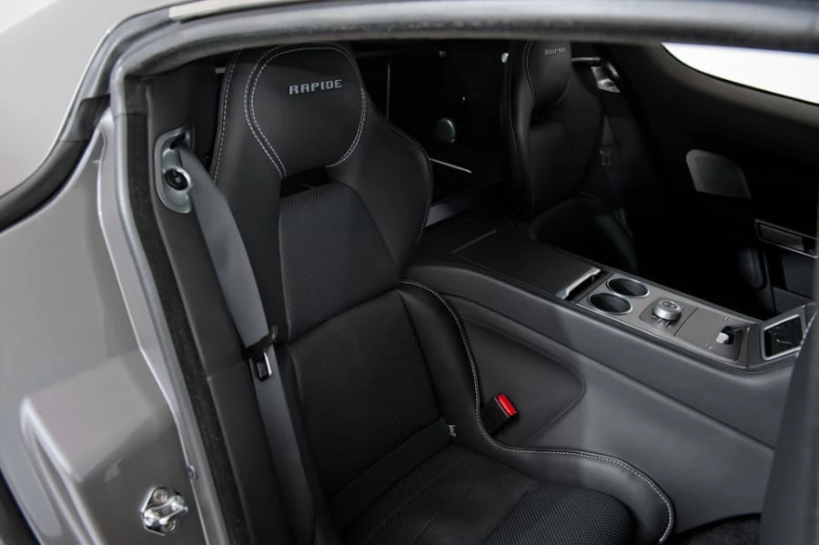 2011 Aston Martin Rapide - Image 6 of 9