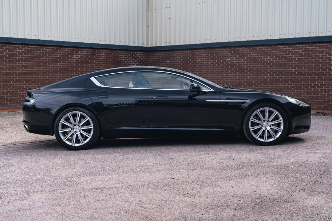 2011 Aston Martin Rapide - Image 10 of 31