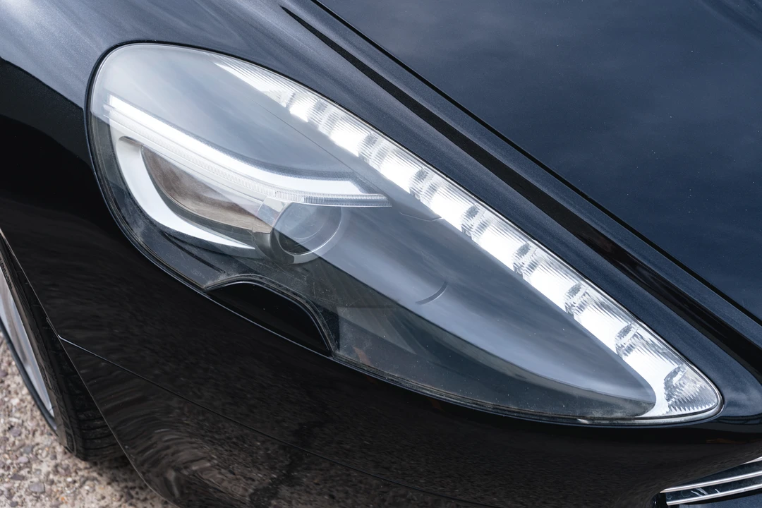 2011 Aston Martin Rapide - Image 27 of 31