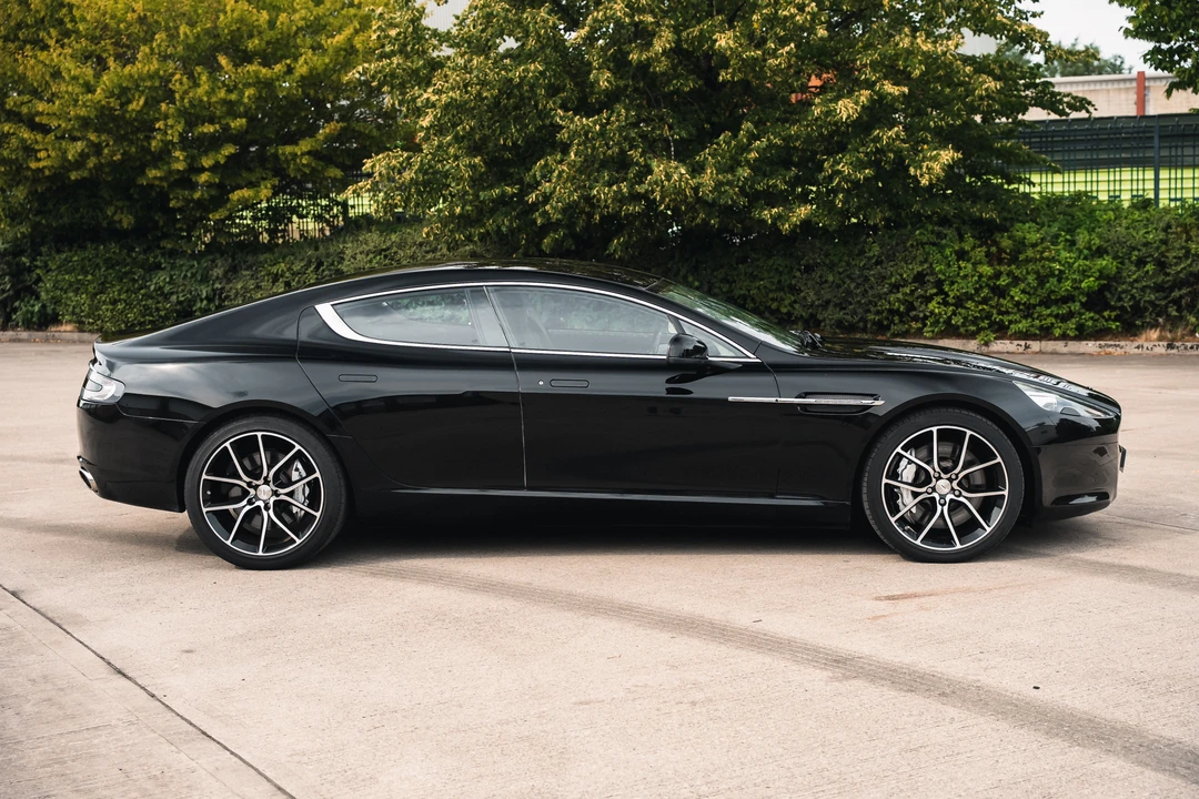 2011 Aston Martin Rapide - Image 16 of 31