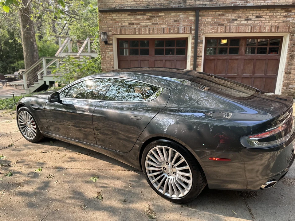 2011 Aston Martin Rapide - Image 10 of 31