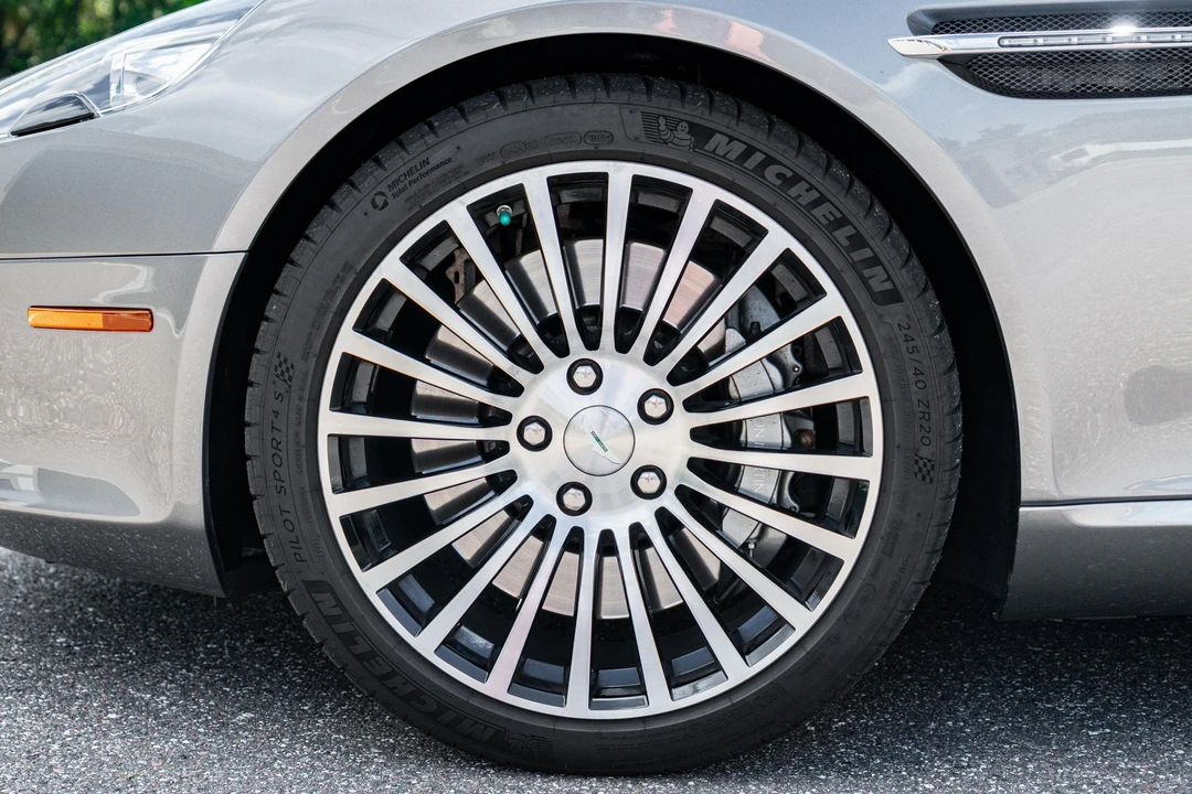 2011 Aston Martin Rapide - Image 21 of 31