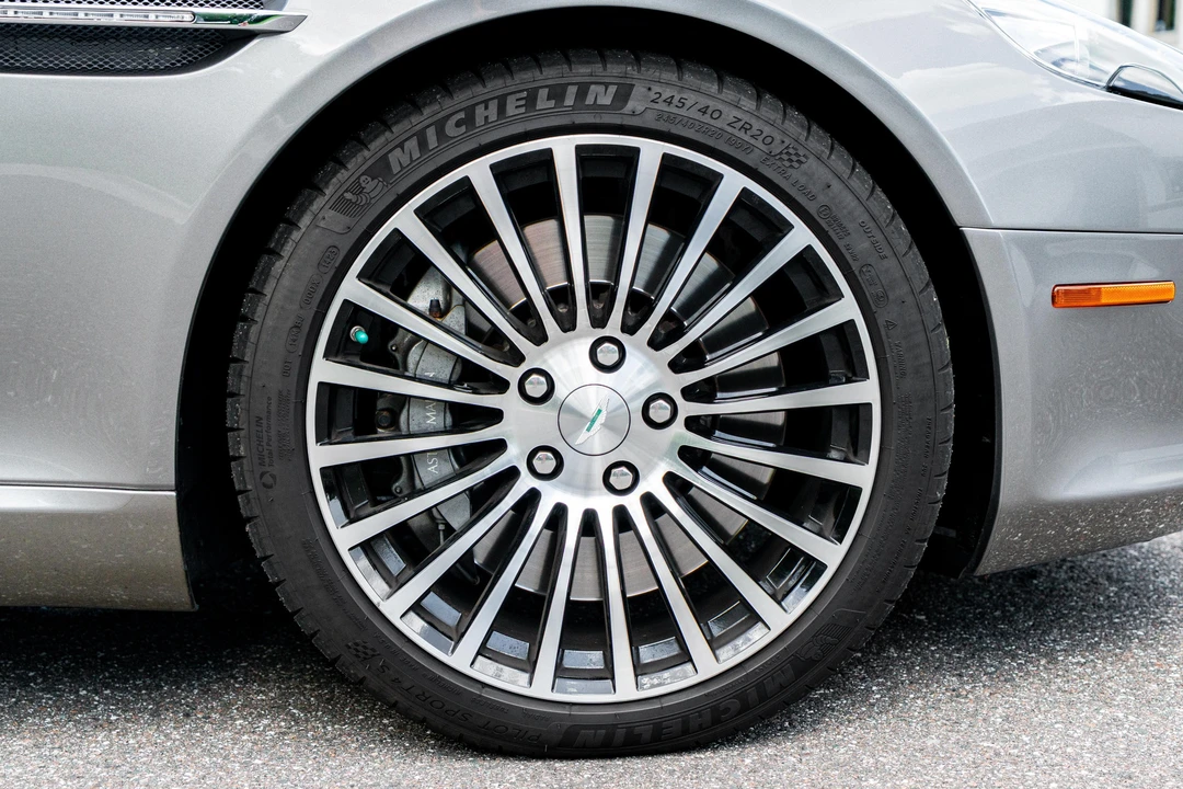 2011 Aston Martin Rapide - Image 24 of 31