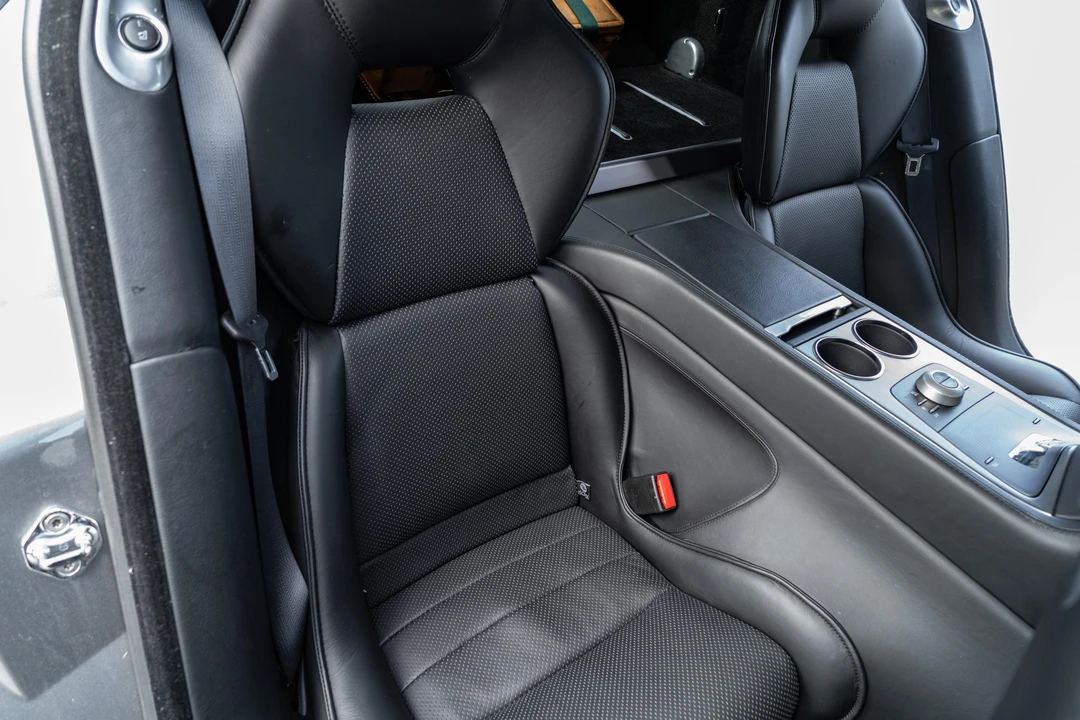 2011 Aston Martin Rapide - Image 27 of 31