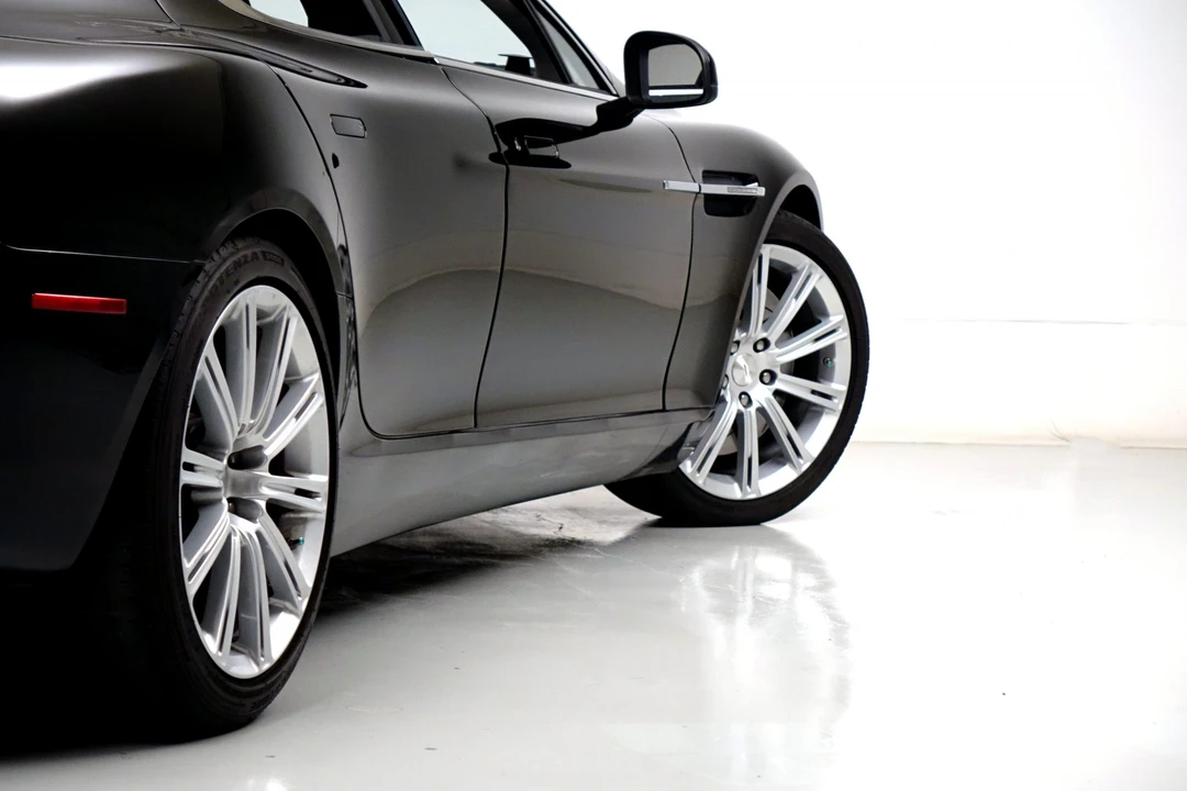 2011 Aston Martin Rapide - Image 22 of 31