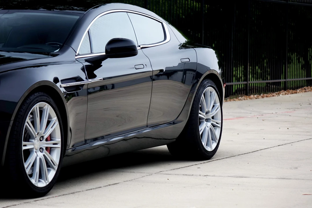 2011 Aston Martin Rapide - Image 25 of 31