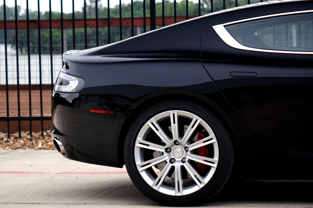 2011 Aston Martin Rapide - Image 27 of 31