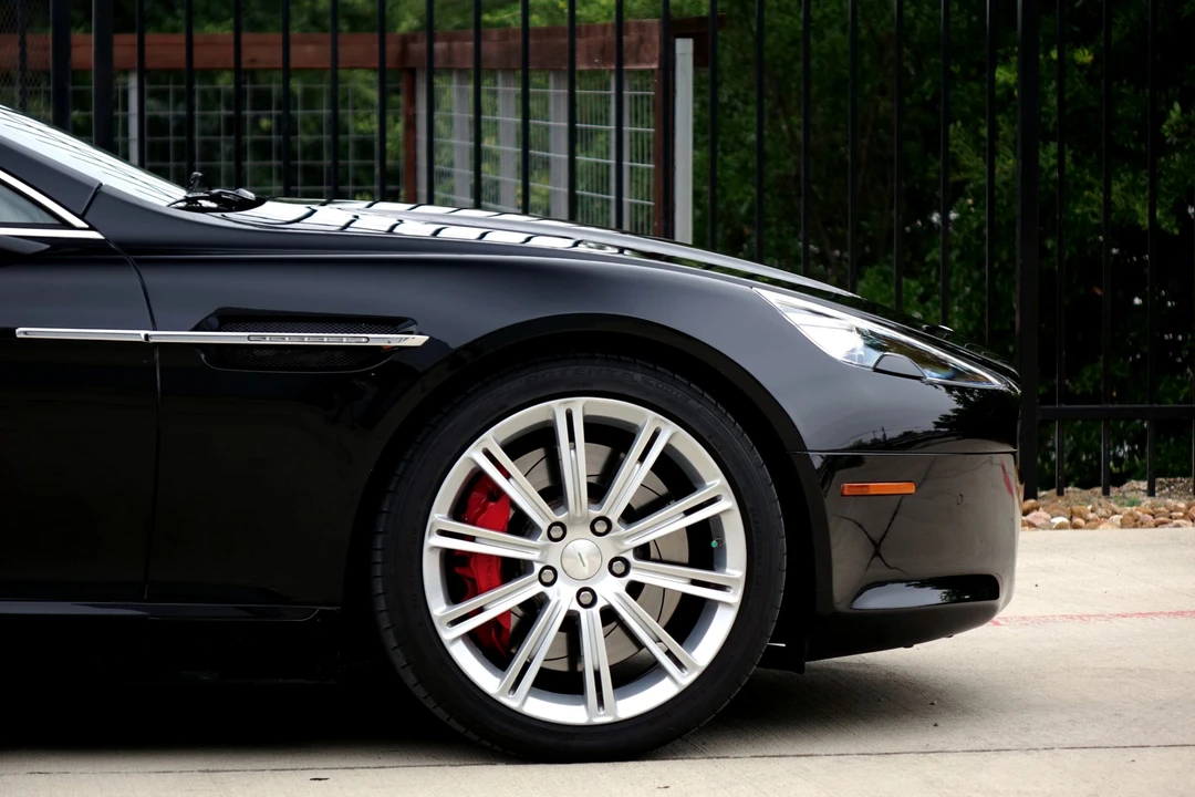 2011 Aston Martin Rapide - Image 28 of 31