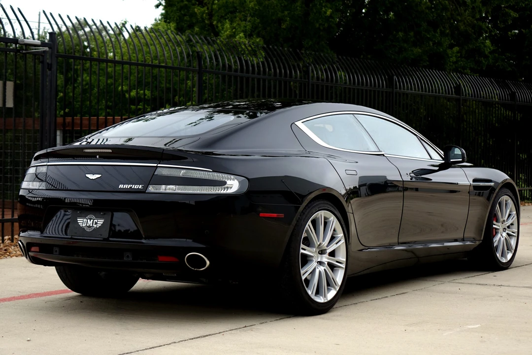 2011 Aston Martin Rapide - Image 17 of 31