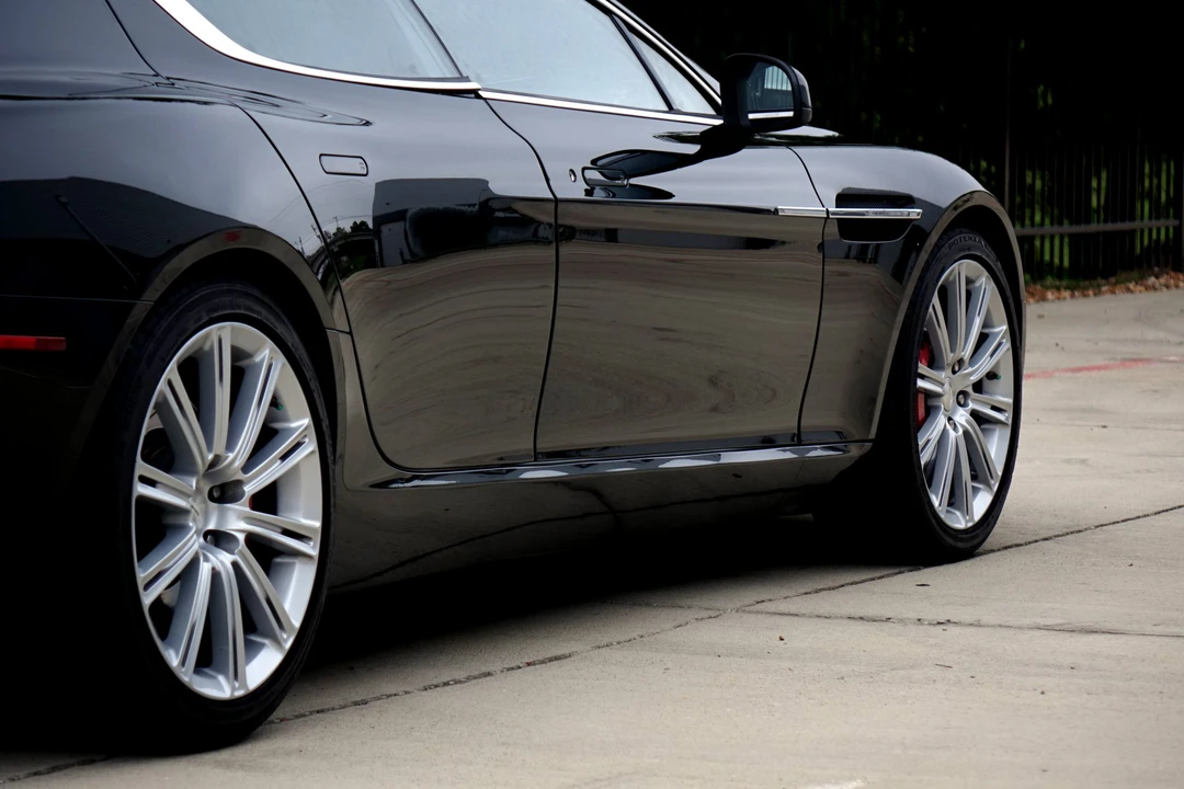 2011 Aston Martin Rapide - Image 21 of 31