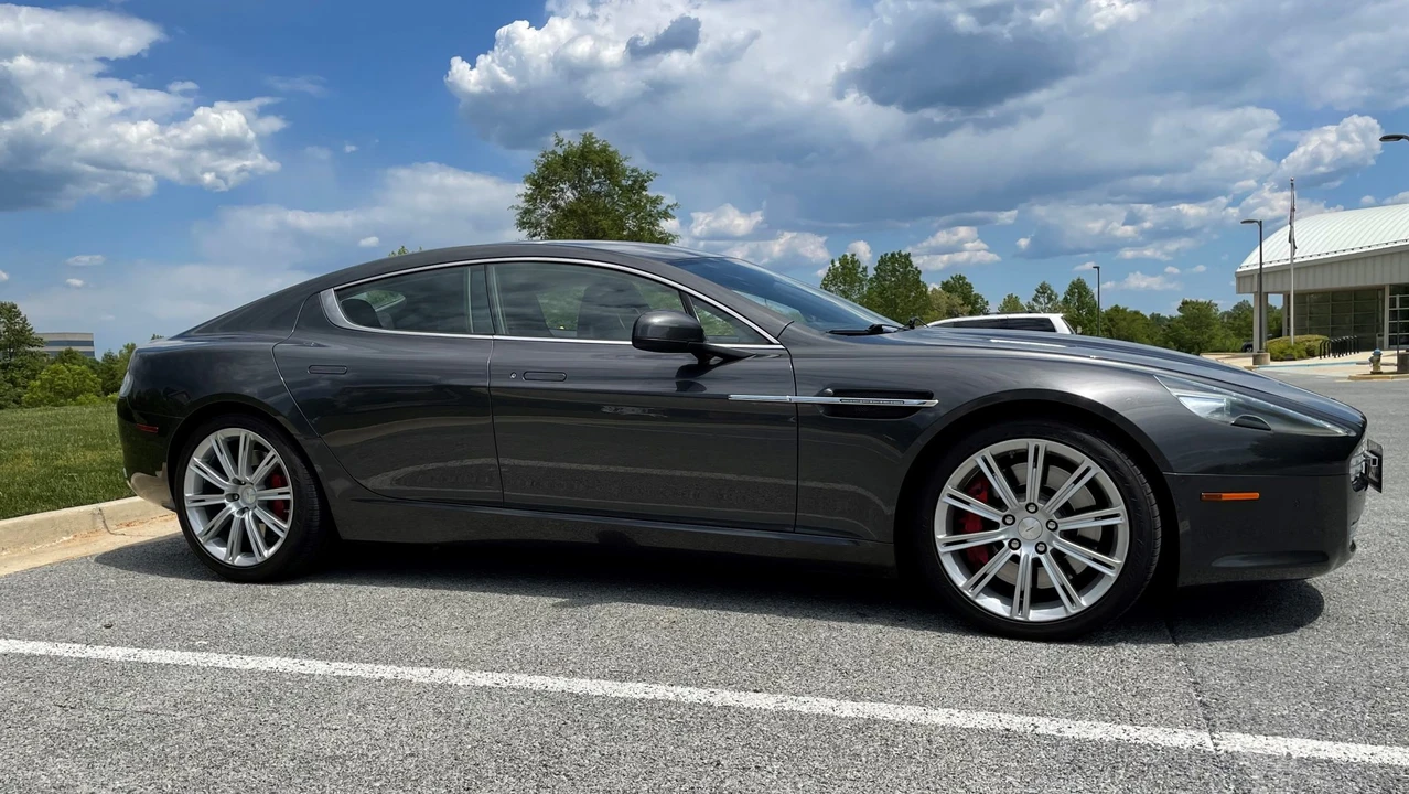 2011 Aston Martin Rapide - Image 10 of 31