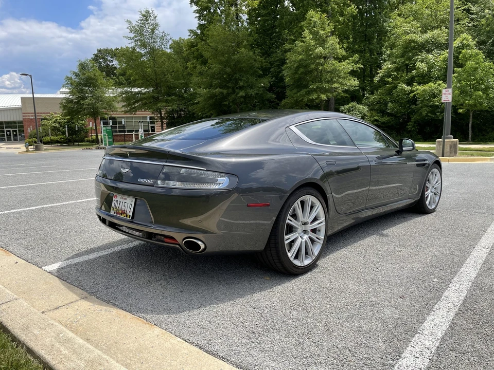 2011 Aston Martin Rapide - Image 13 of 31