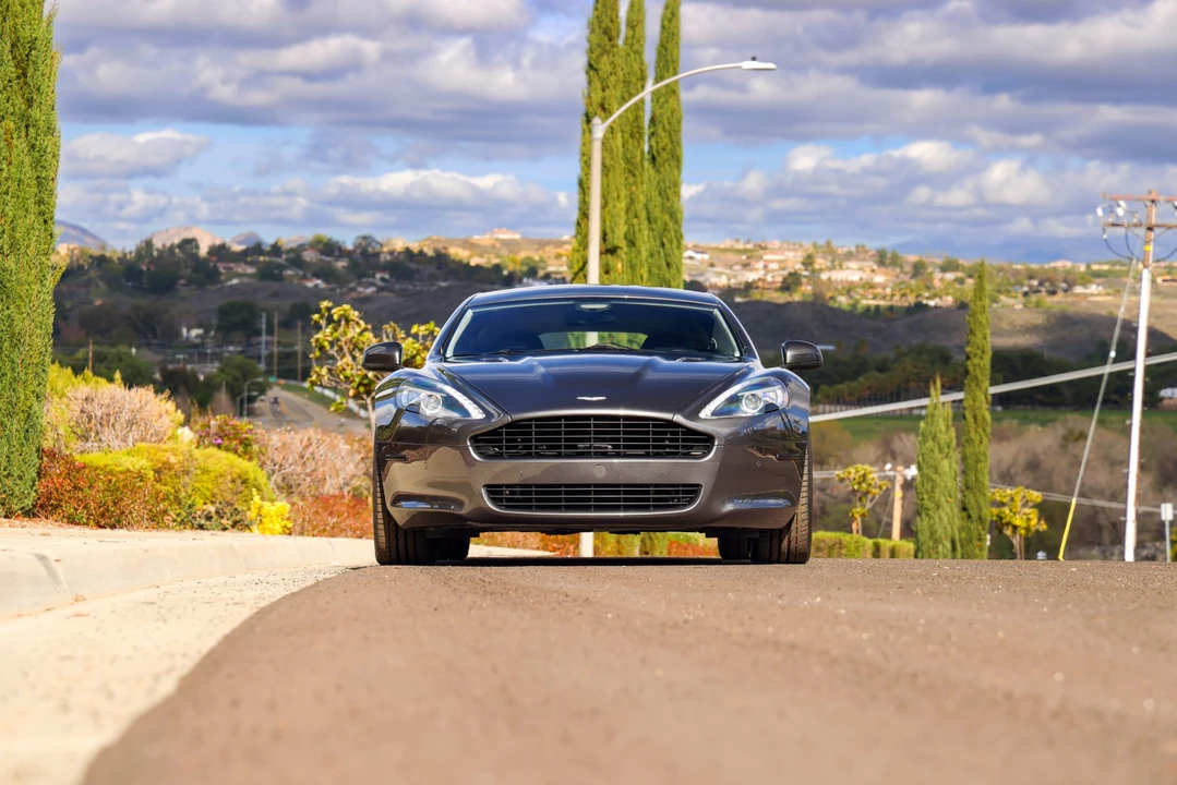 2011 Aston Martin Rapide - Image 17 of 31