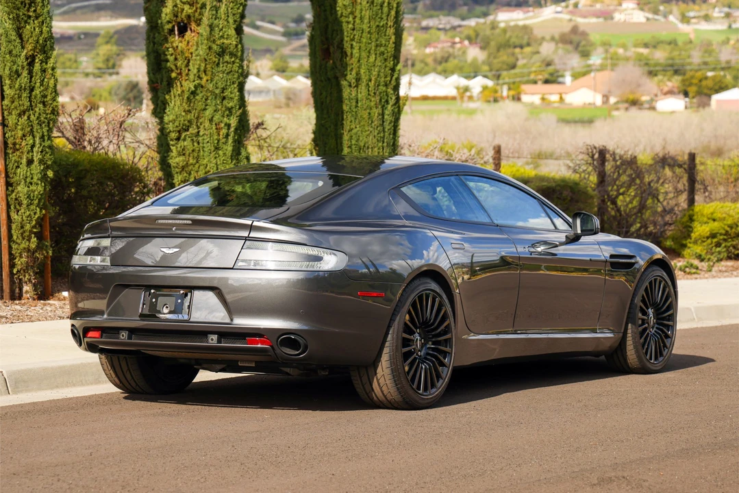 2011 Aston Martin Rapide - Image 15 of 31