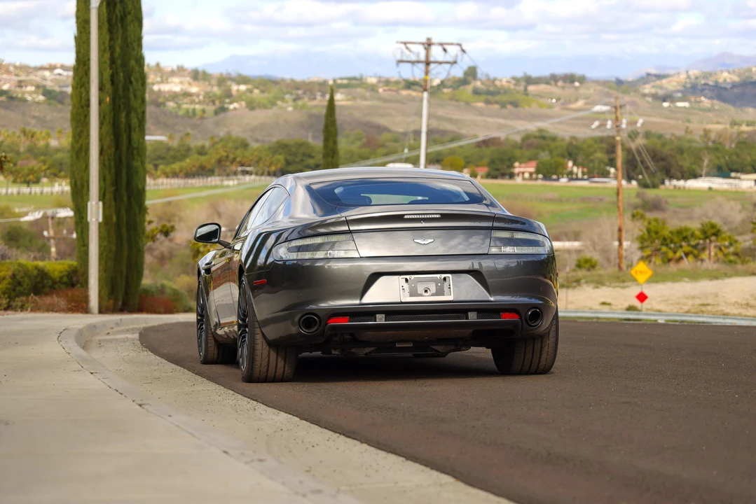 2011 Aston Martin Rapide - Image 7 of 31