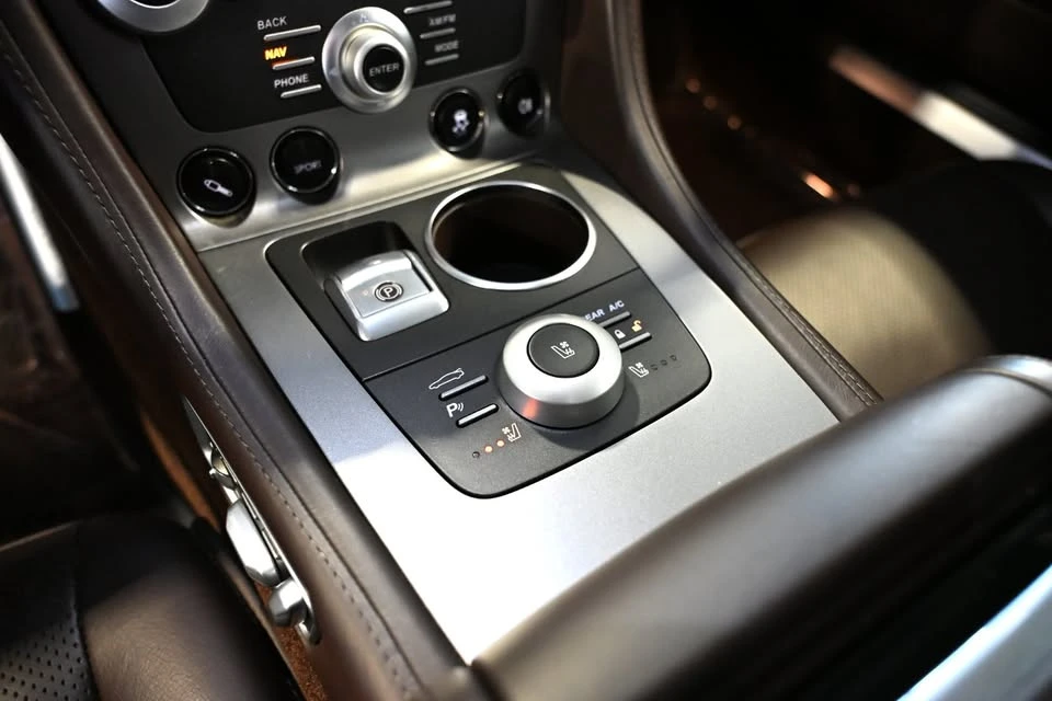 2011 Aston Martin Rapide - Image 11 of 20