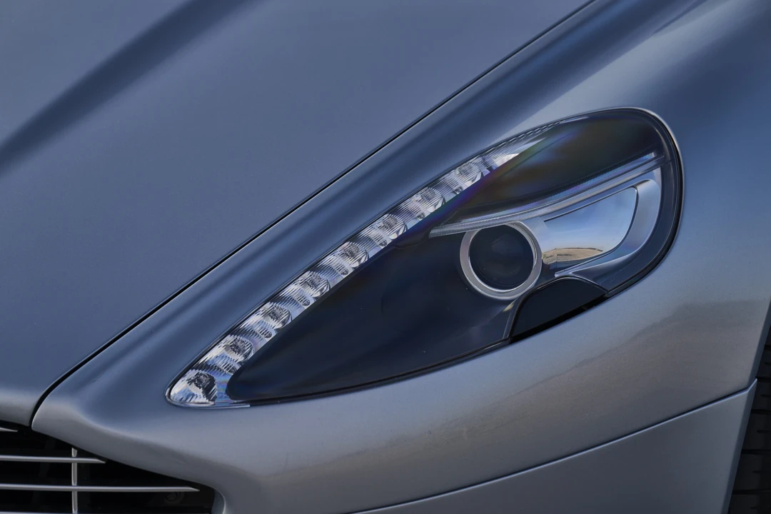 2011 Aston Martin Rapide - Image 16 of 31